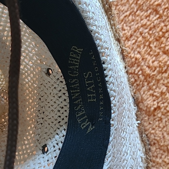 Cowboy Straw Hat with Black Band - Picture 4 of 7